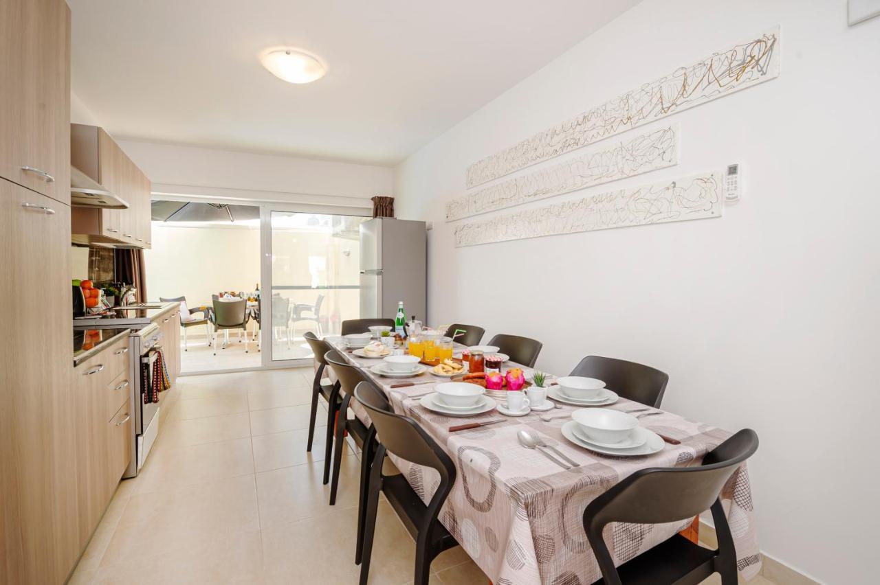 Summer Breeze 3 Bedroom Family Maisonette With Sunny Terrace In Mellieha - By Getawaysmalta Exterior foto